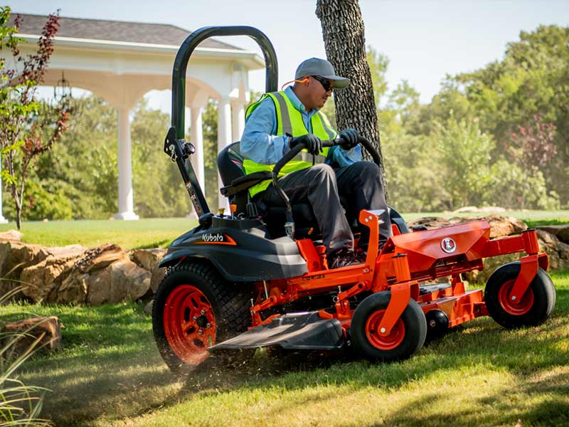 Kubota Z412KW-48 Zero Turn Mower