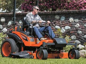 Kubota ZD1211L Zero Turn