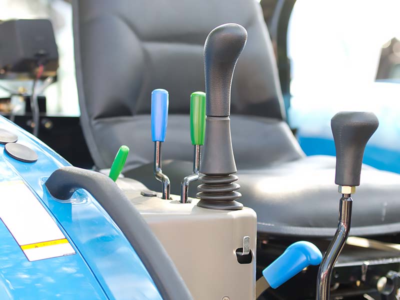 Tractor Transmissions: Shuttle Shift, Hydrostatic, and Gear Drive